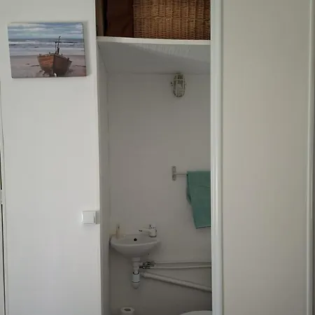 Le Domaine Des Bellevesasses Homestay *